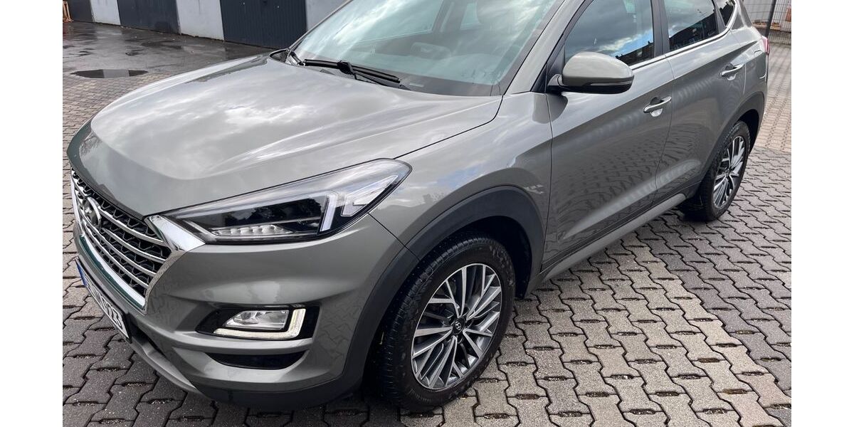 Hyundai TUCSON 105.000 km 17.970 &euro; Gelsenkirchen 45891