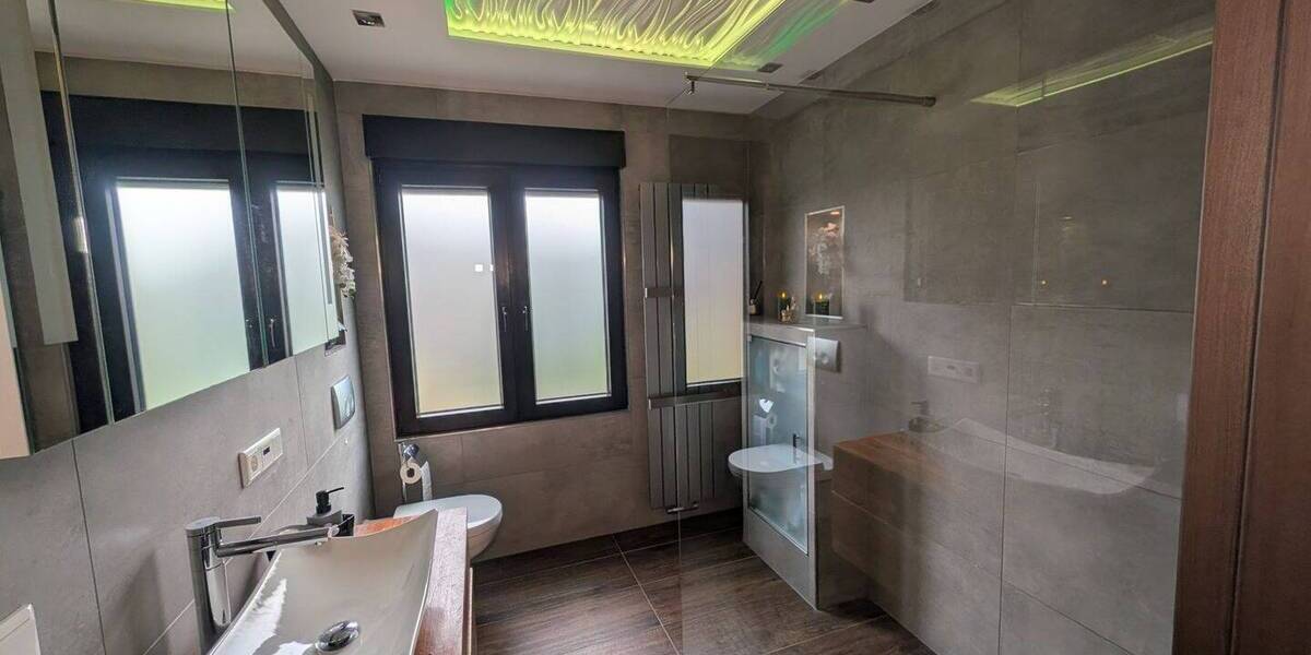 Einfamilienhaus Sonsbeck - 6 Zimmer, 145 m&sup2;, 395.000&euro; | Angebot:26081882