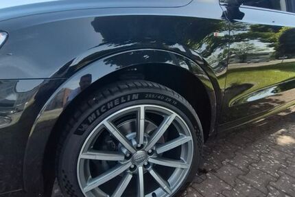 Audi Q3 193.000 km 15.700 &euro; Krefeld 47803