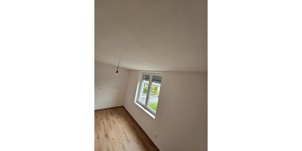 Etagenwohnung Wesel Bislich - 3 Zimmer, 102 m&sup2;, 1.020&euro; | Angebot:25753591