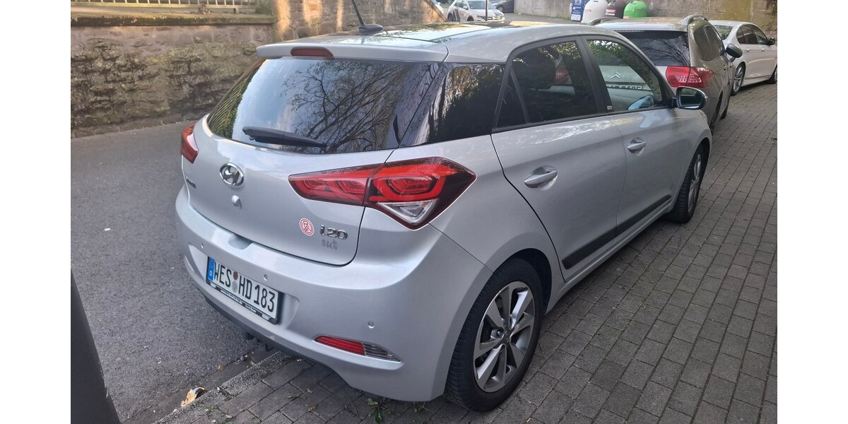 Hyundai i20 214.000 km 5.800 &euro; Gelsenkirchen 45879