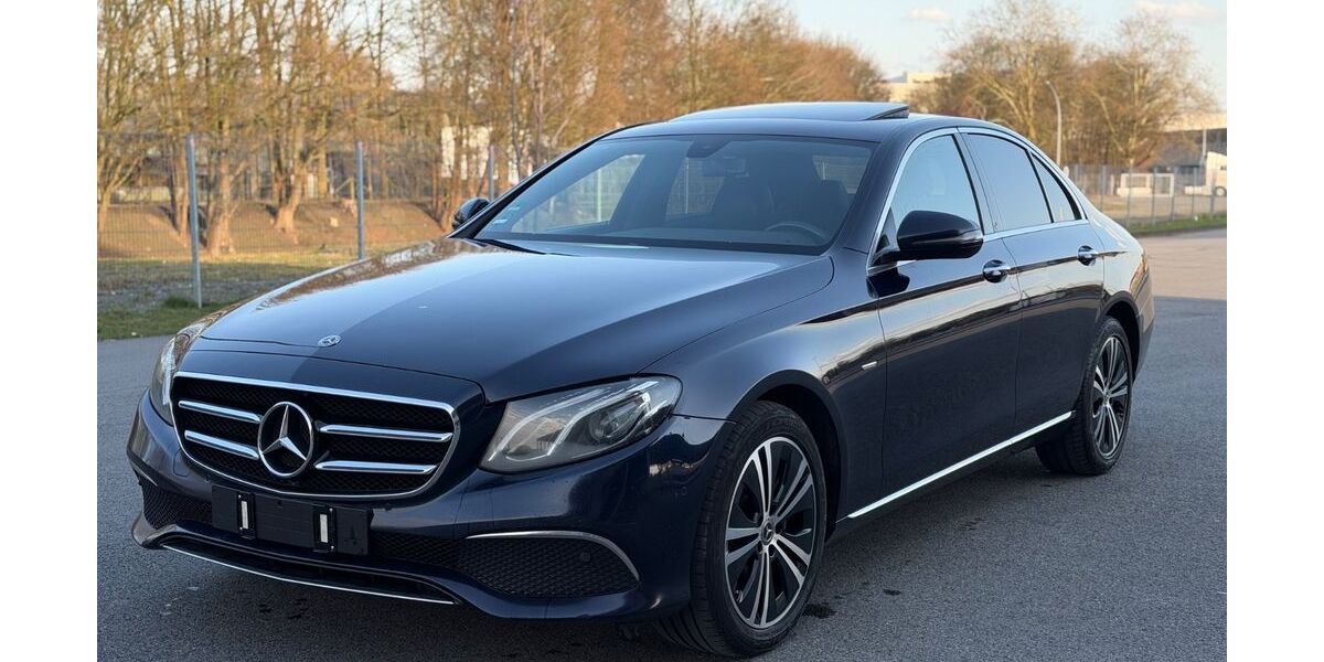 Mercedes-Benz E 220 188.500 km 15.900 &euro; Essen 45355