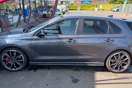 Hyundai i30 167.000 km 16.900 &euro; Mülheim an der Ruhr 45476