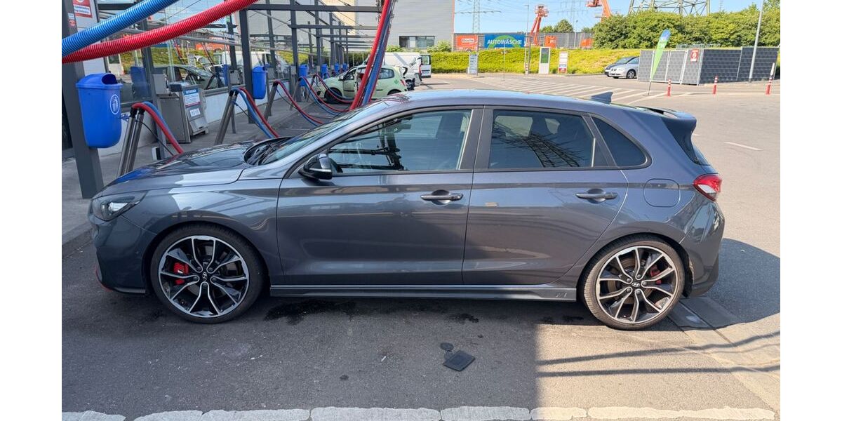 Hyundai i30 167.000 km 16.900 &euro; Mülheim an der Ruhr 45476