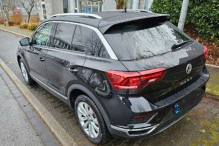 VW T-Roc 97.000 km 17.600 &euro; Duisburg 47137