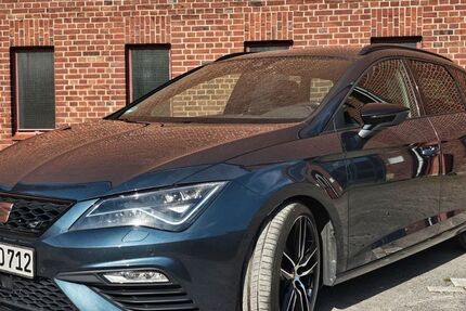 Seat Leon 37.700 km 23.999 &euro; Gelsenkirchen 45892