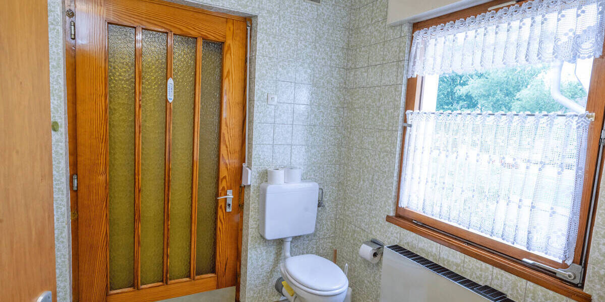 Reihenmittelhaus Moers Hülsdonk - 5 Zimmer, 126 m&sup2;, 250.000&euro; | Angebot:26733179