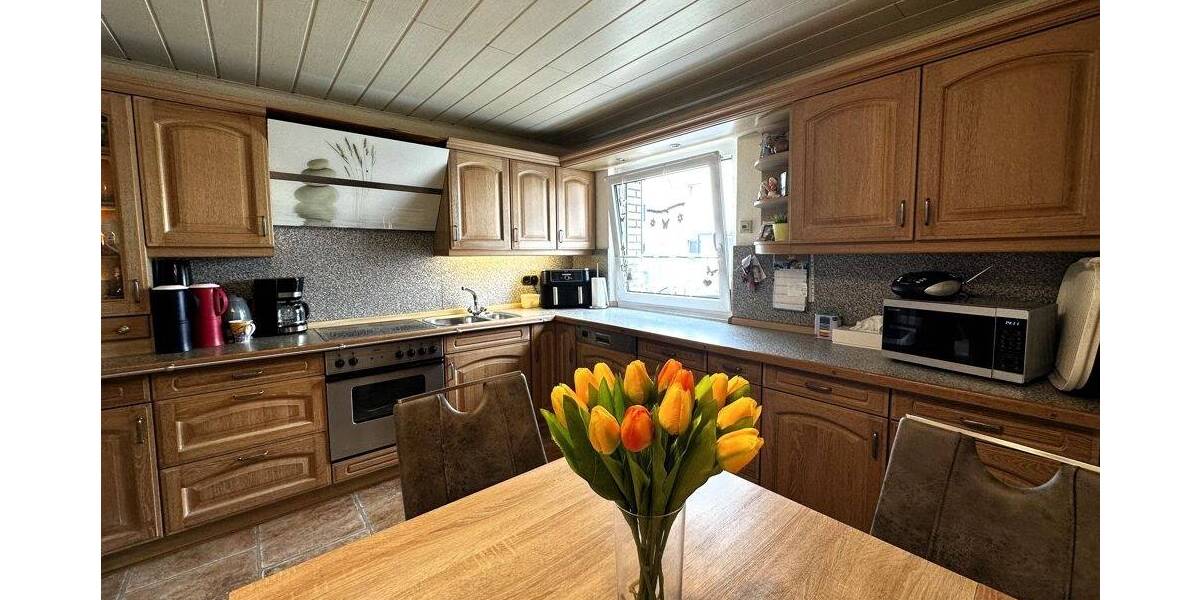 Doppelhaushälfte Essen Karnap - 6 Zimmer, 197 m&sup2;, 450.000&euro; | Angebot:25707136
