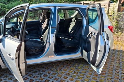 Opel Meriva 262.000 km 2.499 &euro; Essen 45329