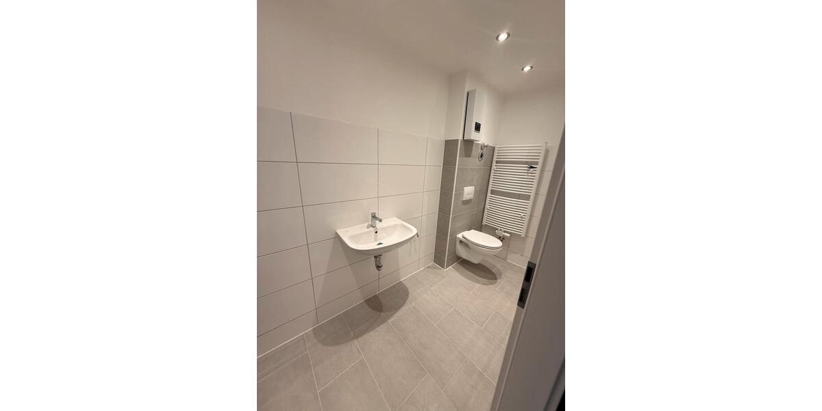 Etagenwohnung Duisburg Duisburg-Mitte - 4 Zimmer, 120 m&sup2;, 1.440&euro; | Angebot:26030200