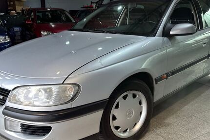 Opel Omega 90.000 km 2.490 &euro; Duisburg 47059