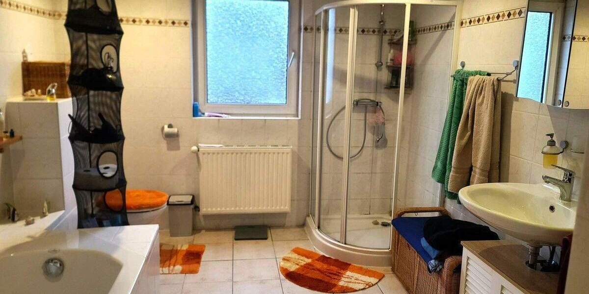 Doppelhaushälfte Rheinberg Orsoy - 7 Zimmer, 126 m&sup2;, 370.000&euro; | Angebot:25781574