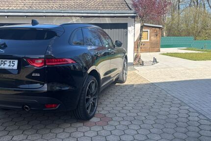 Jaguar F-Pace 99.000 km 22.999 &euro; Essen 45279