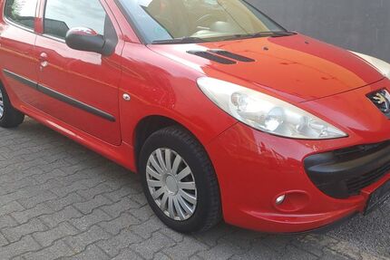 Peugeot 206 128.500 km 2.250 &euro; Essen 45326