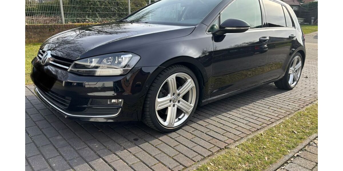 VW Golf 230.000 km 7.750 &euro; Kamp-Lintfort 47475