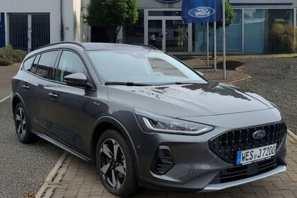 Ford Focus 15.000 km 28.250 &euro; Sonsbeck 47665