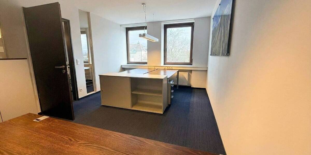 Gewerbeobjekt Krefeld Stadtmitte - 6 Zimmer, 425 m&sup2;, 5.600&euro; | Angebot:25926412