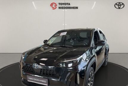 Toyota Yaris Cross 12.100 km 25.485 &euro; Krefeld 47809