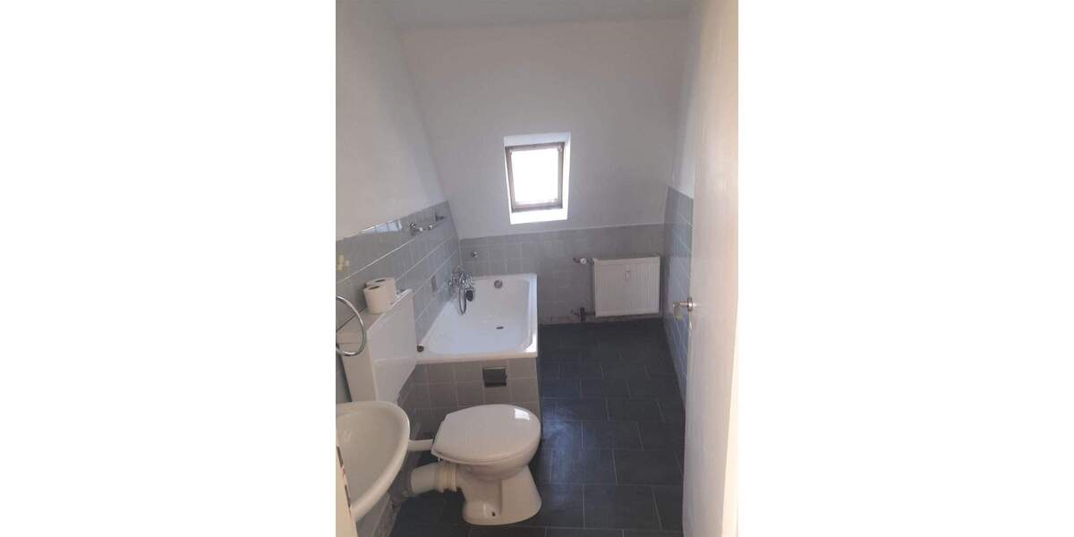 Etagenwohnung Oberhausen Schlad - 1 Zimmer, 40 m&sup2;, 295&euro; | Angebot:25820543