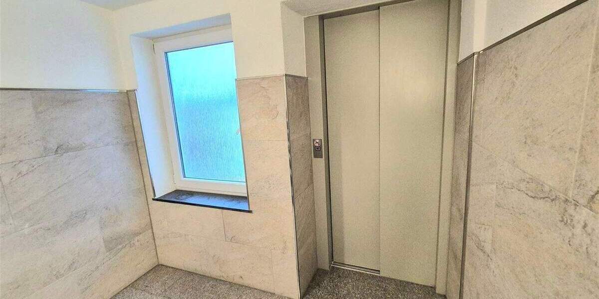 Mehrfamilienhaus, Wohnhaus Essen Frohnhausen - 4 Zimmer, 1 m&sup2;, 1.850.000&euro; | Angebot:25692827