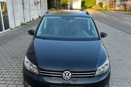 VW Touran 273.465 km 7.000 &euro; Krefeld 47807