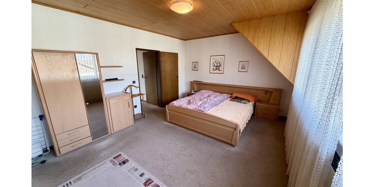 Doppelhaushälfte Dinslaken Bruch - 3 Zimmer, 100 m&sup2;, 340.000&euro; | Angebot:25999213