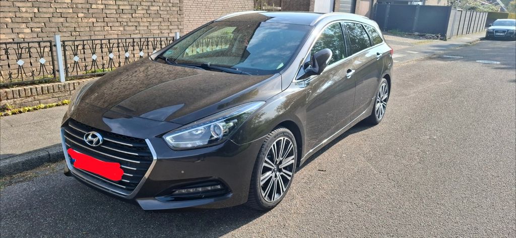 Hyundai i40 116.000 km 18.888 &euro; Issum 47661