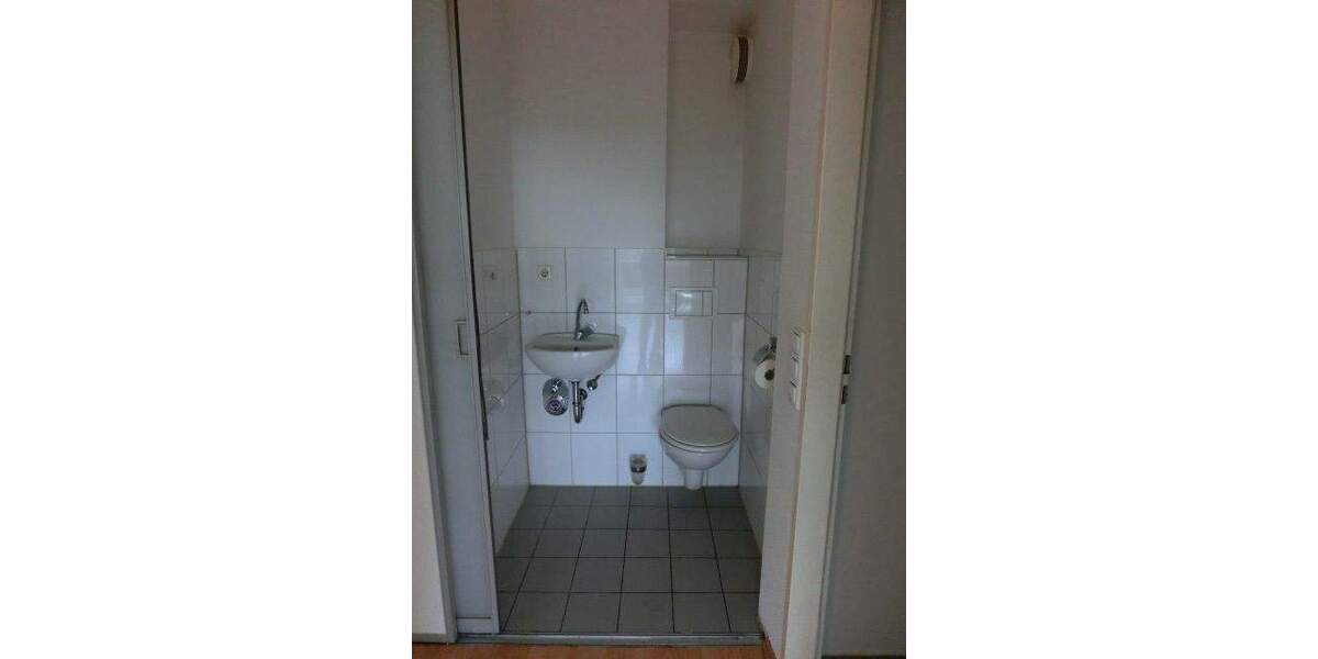 Etagenwohnung Duisburg Hochheide - 3 Zimmer, 84 m&sup2;, 699&euro; | Angebot:25667468