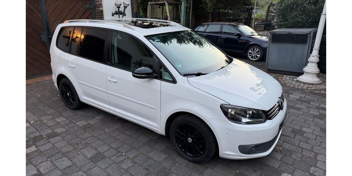 VW Touran 229.221 km 6.850 &euro; Neukirchen-Vluyn 47506