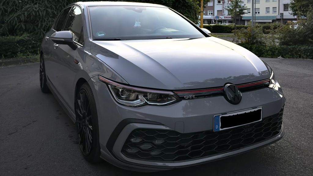 VW Golf 58.000 km 26.400 &euro; Dinslaken 46535