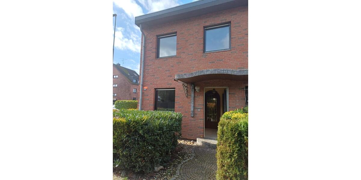 Reihenhaus Duisburg Hochheide - 4 Zimmer, 120 m&sup2;, 380.000&euro; | Angebot:26135778