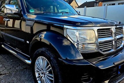 Dodge Nitro 199.000 km 5.490 &euro; Duisburg 47167