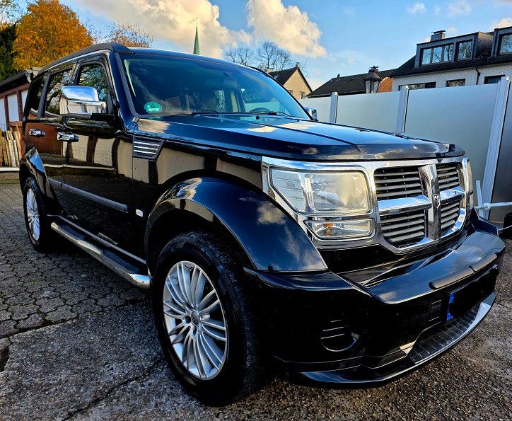 Dodge Nitro 199.000 km 5.490 &euro; Duisburg 47167