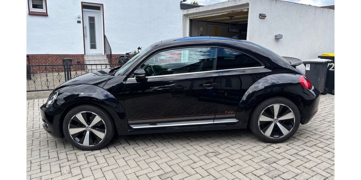 VW Beetle 98.000 km 11.300 &euro; Kamp-Lintfort 47475