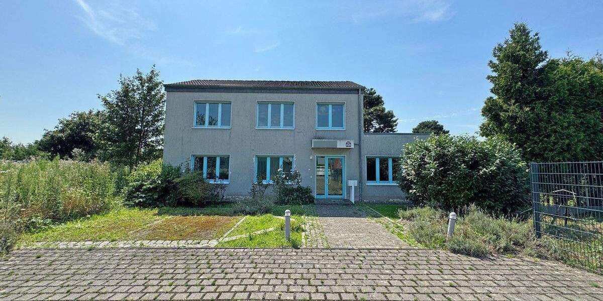 Gewerbeobjekt Voerde Holthausen - 7 Zimmer, 140 m&sup2;, 390.000&euro; | Angebot:25741548