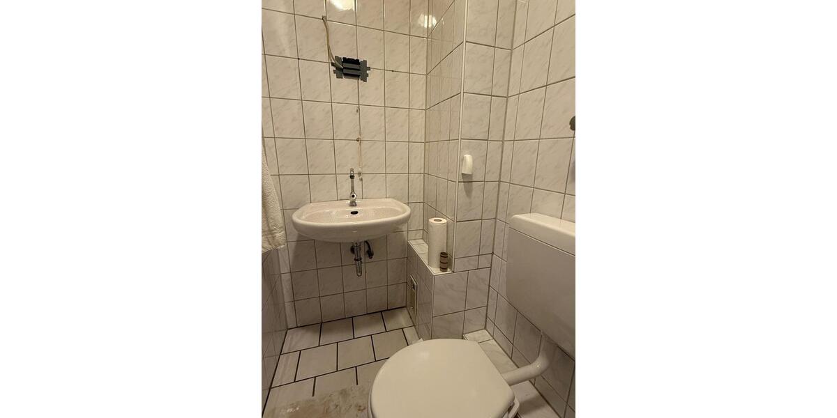 Etagenwohnung Duisburg Beeck - 1.5 Zimmer, 30 m&sup2;, 250&euro; | Angebot:26265942
