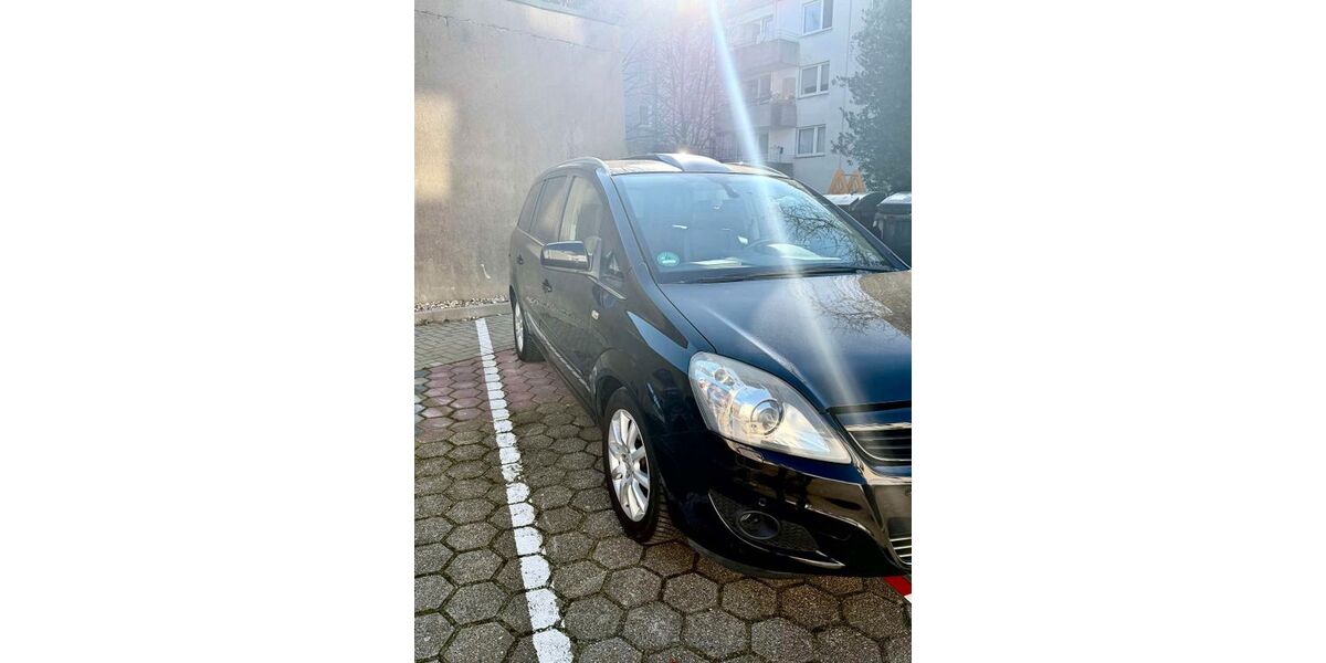 Opel Zafira 174.000 km 4.200 &euro; Essen 45141