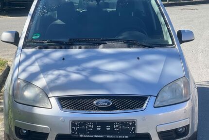 Ford Focus 82.281 km 5.299 &euro; Essen 45276
