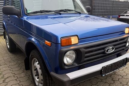 Lada Niva 4.500 km 13.490 &euro; Essen 45356