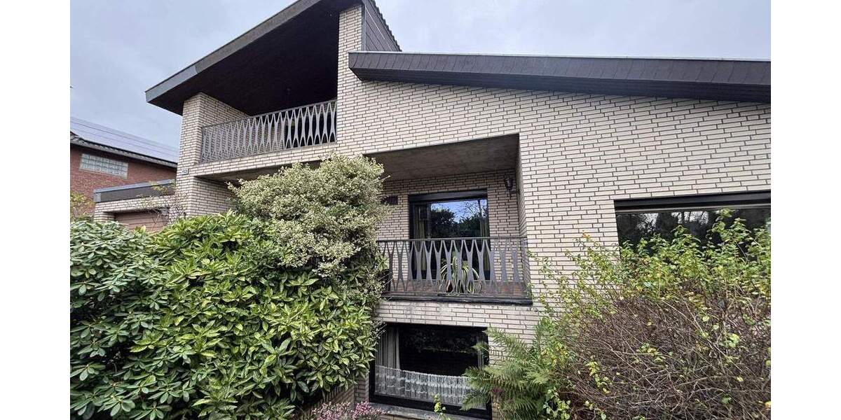 Einfamilienhaus Krefeld Traar - 7 Zimmer, 214 m&sup2;, 750.000&euro; | Angebot:25693386