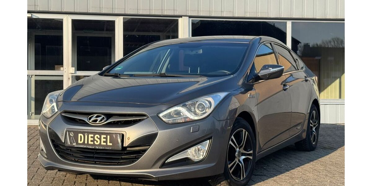 Hyundai i40 336.000 km 4.500 &euro; Voerde 46562
