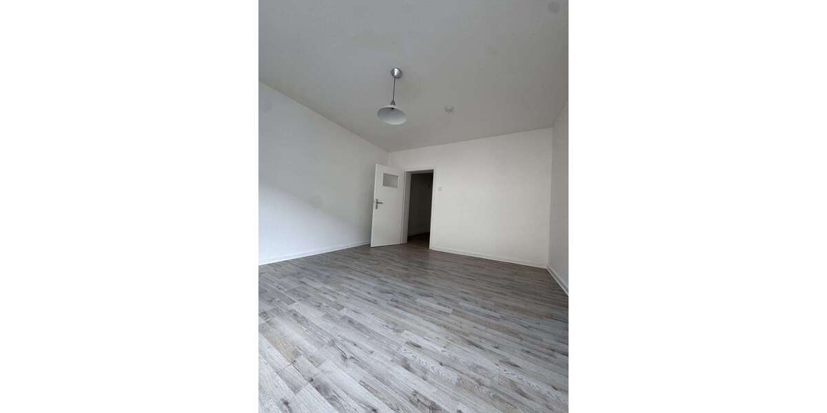 Etagenwohnung Duisburg Hochfeld - 2 Zimmer, 64 m&sup2;, 590&euro; | Angebot:27093746