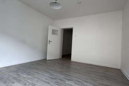 Wohnung Duisburg Hochfeld - 2 Zimmer, 64 m&sup2;, 590&euro; | Angebot:27093746