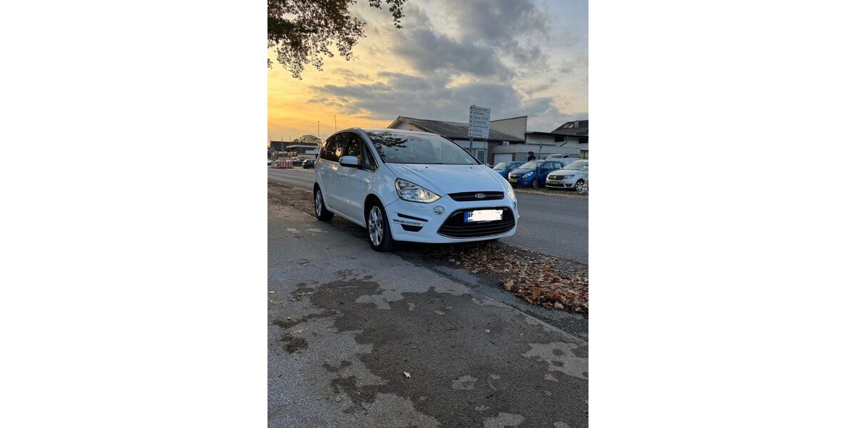 Ford S-Max 152.000 km 8.900 &euro; Dinslaken 46535