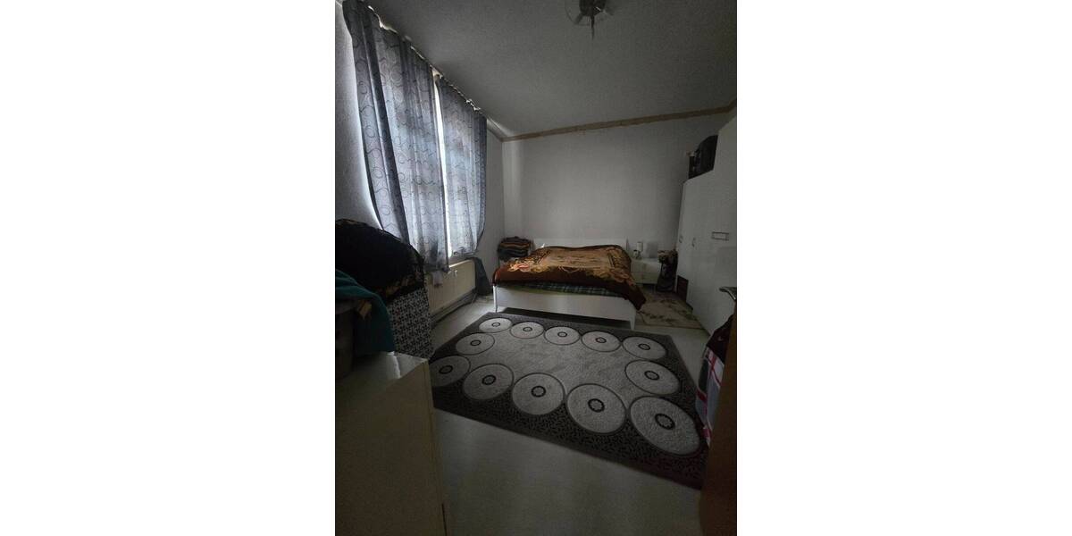 Etagenwohnung Duisburg Bruckhausen - 3 Zimmer, 347 m&sup2;, 240.000&euro; | Angebot:26102284