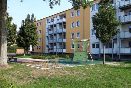 Wohnung Gelsenkirchen Gelsenkirchen-Mitte - 3.5 Zimmer, 70 m&sup2;, 405&euro; | Angebot:26139313