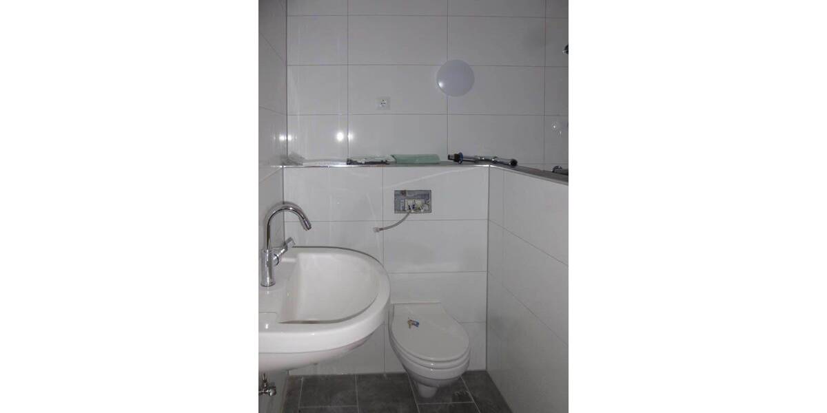 Etagenwohnung Oberhausen Stadtmitte - 2 Zimmer, 39 m&sup2;, 360&euro; | Angebot:25983159