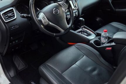 Nissan Qashqai 174.000 km 10.800 &euro; Duisburg 47119