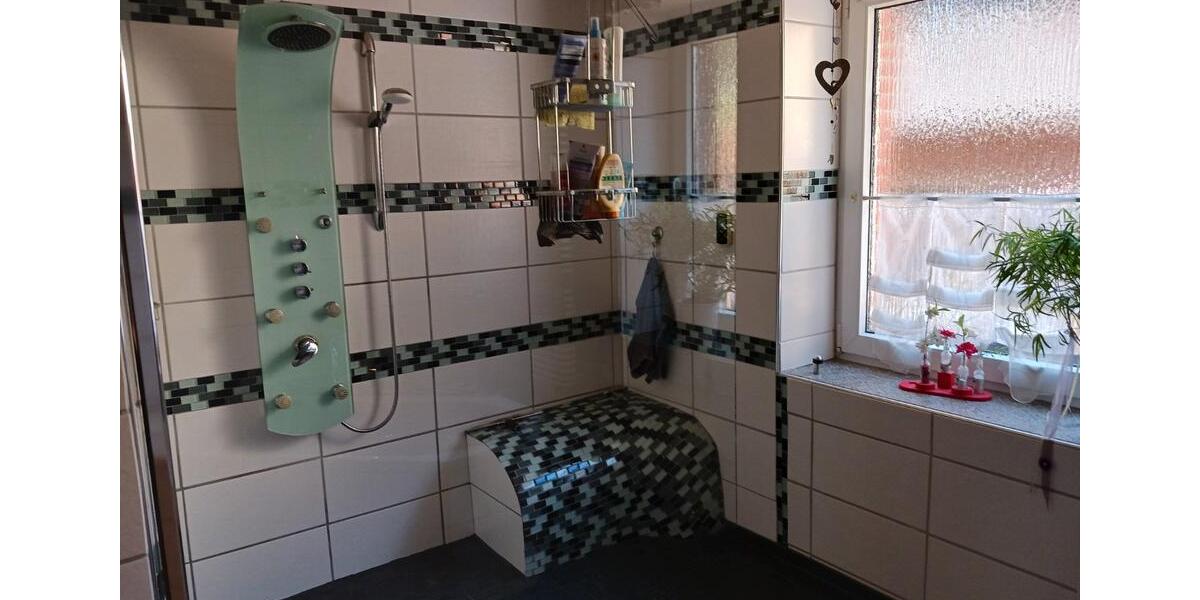 Erdgeschoßwohnung Gelsenkirchen Erle - 4 Zimmer, 120 m&sup2;, 240.000&euro; | Angebot:26780609