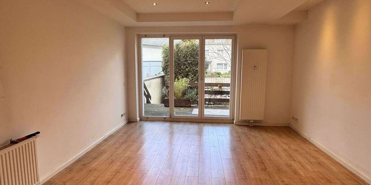 Etagenwohnung Essen Holsterhausen - 2 Zimmer, 75 m&sup2;, 665&euro; | Angebot:26252353